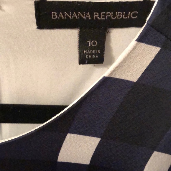 Handkerchief Hem Fit-and-flare Dress - Picture 5 of 5